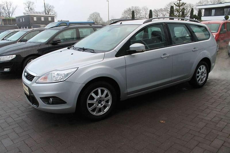 Gebraucht Ford Focus Style 101 PS (74 kW) 2009 Silber Kombi