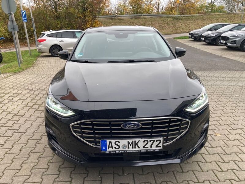 Usado Ford Focus Titanium 125 CV (91 kW) 2023 Negro Berlina