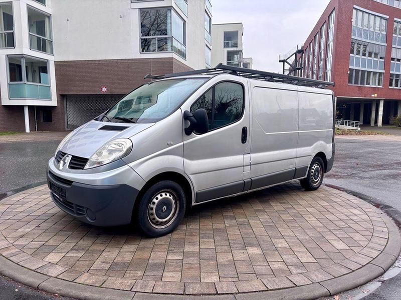 Second-hand Renault Trafic 114 CP (83 kW) 2008 Gri Monovolum