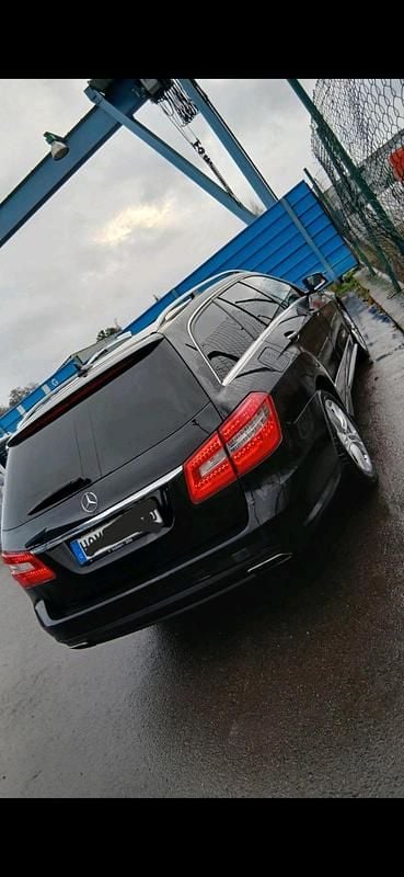 Gebraucht Mercedes E350 AMG line 265 PS (194 kW) 2013 Andere farben Kombi