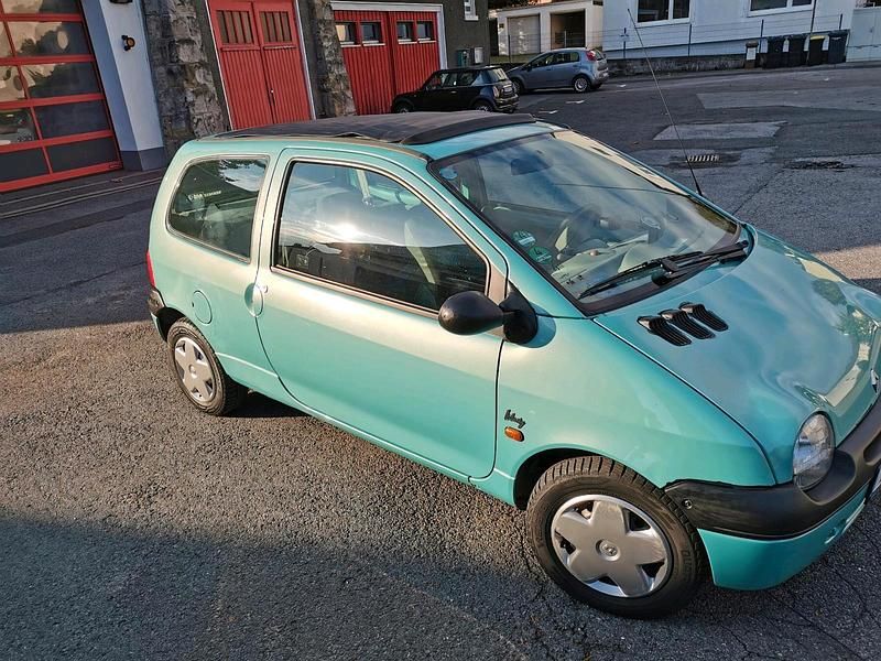 Second-hand Renault Twingo 58 CP (42 kW) 1999 Verde Hatchback