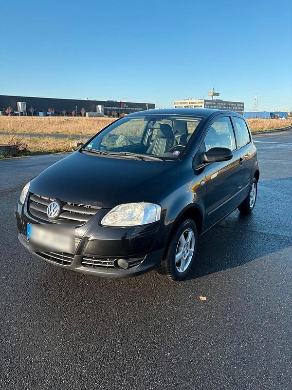 Schwarz Gebraucht 2006 VW Fox Kleinwagen | 1.600 € - Bild 1/4