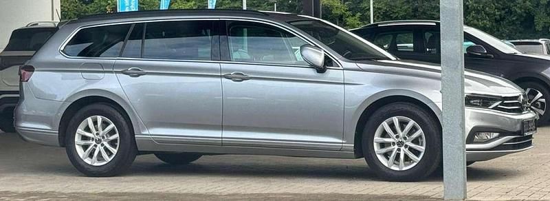 Gebraucht VW Passat Business 150 PS (110 kW) 2021 Silber Kombi