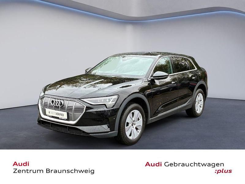 Brillantschwarz Gebraucht 2022 Audi e-tron S-Line SUV | 26.480 € (Superpreis) - Bild 1/4