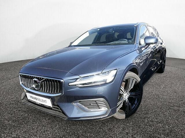 Gebraucht Volvo V60 257 PS (189 kW) 2022 Blau / denim blue (metallic) Kombi