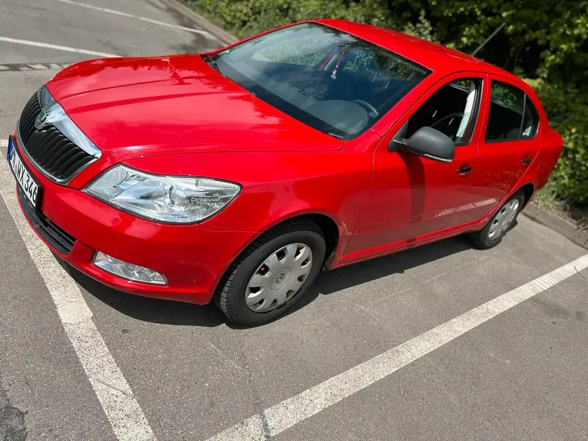 Gebraucht Skoda Octavia 2009 Rot Limousine