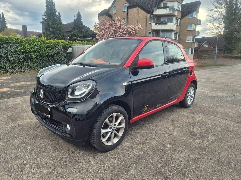Second-hand Smart ForFour 90 CP (66 kW) 2019 Negru Hatchback
