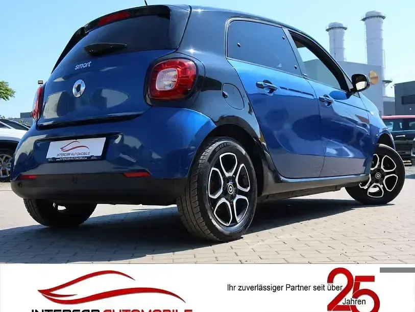 Gebraucht Smart ForFour Passion 90 PS (66 kW) 2015 Blau Kleinwagen
