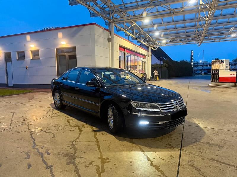 Second-hand VW Phaeton 245 CP (180 kW) 2011 Negru Berlinǎ