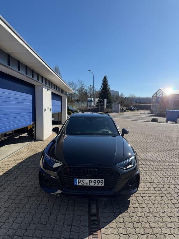 Gebraucht Audi RS4 Ambiente 450 PS (330 kW) 2023 Schwarz Kombi