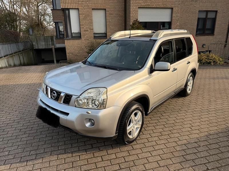 Silber Gebraucht 2008 Nissan X-Trail SUV | 4.999 € (Fairer Preis) - Bild 1/4