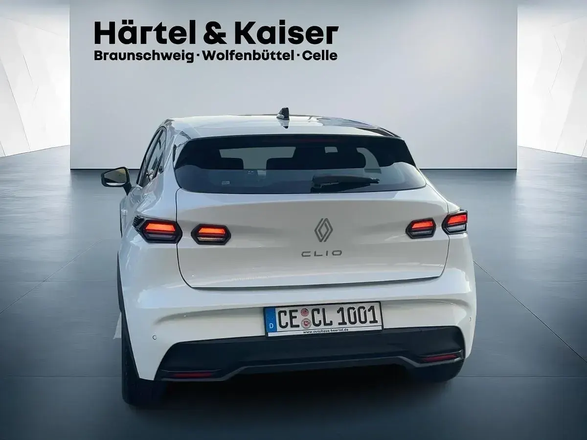 Gebraucht Renault Clio Evolution 114 PS (83 kW) 2026 Arktisweiß (weiß) Kleinwagen