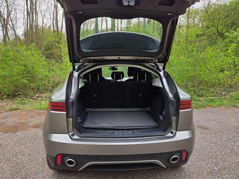 Second-hand Jaguar E-Pace S 249 CP (183 kW) 2019 Argintiu SUV