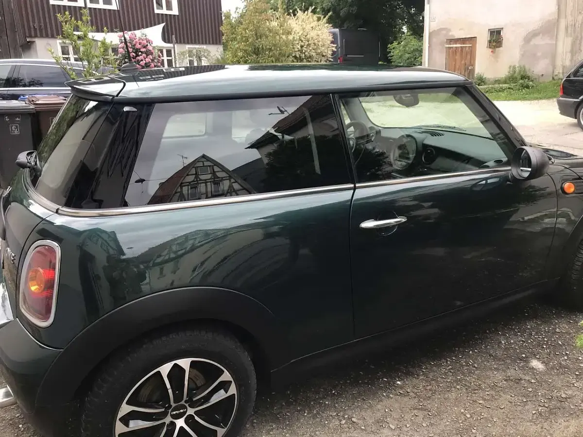 Usata Mini ONE 75 CV (55 kW) 2009 Verde Utilitaria