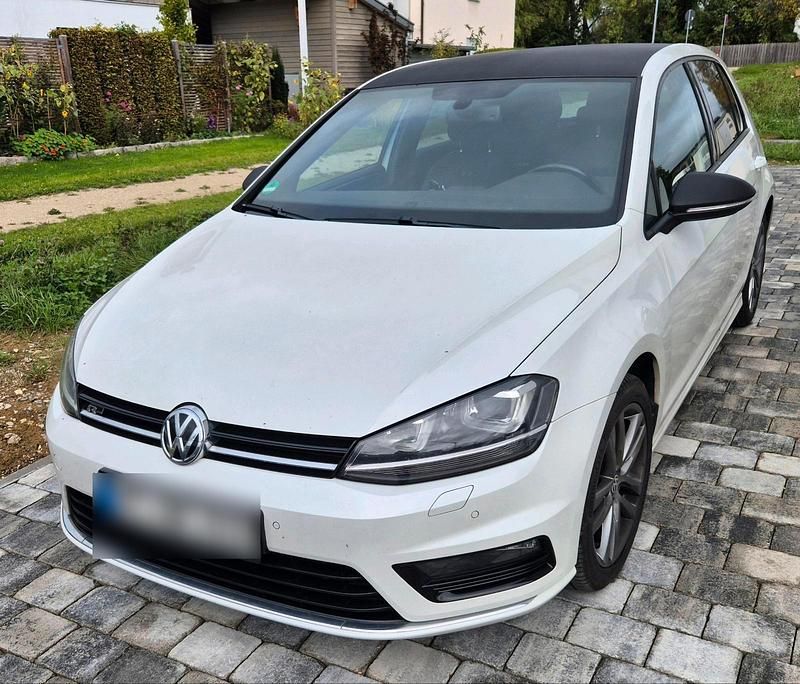 Gebraucht VW Golf VII R-line 150 PS (110 kW) 2015 Weiß Kleinwagen