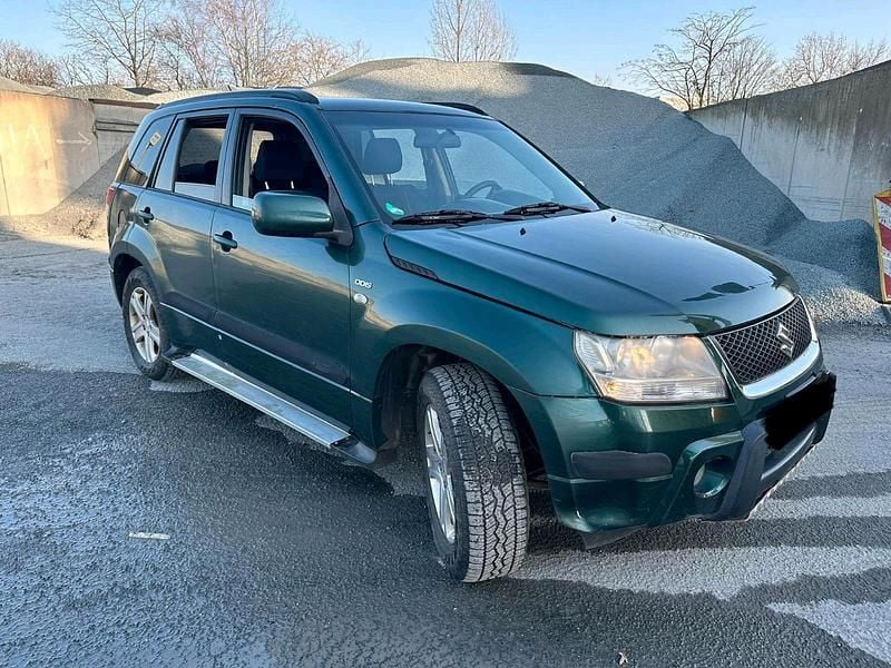 Gebraucht Suzuki Grand Vitara 130 PS (95 kW) 2006 Grün SUV