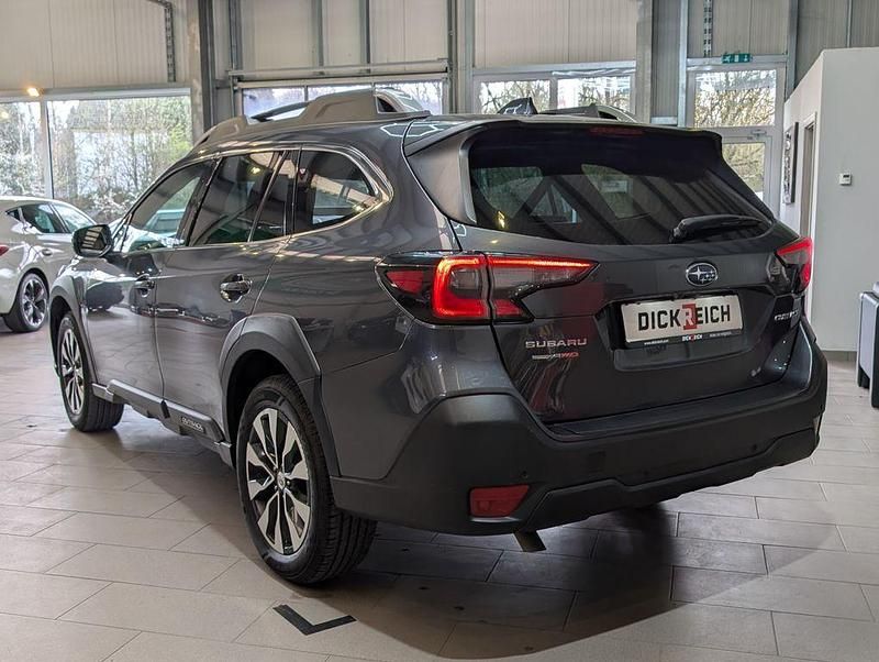 Gebraucht Subaru Outback Platinum 169 PS (124 kW) 2023 Weiß Kombi