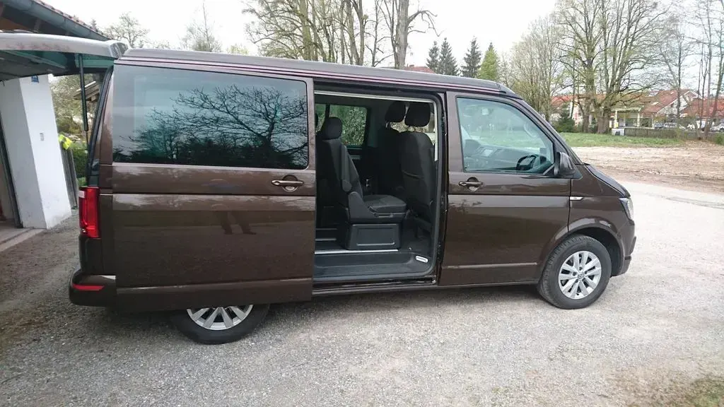 Gebraucht VW T6 California 150 PS (110 kW) 2018 Braun Van