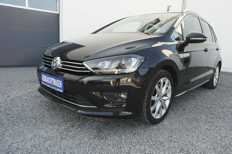 Schwarz Gebraucht 2015 VW Golf Sportsvan Highline Van / Kleinbus | 11.900 € (Guter Preis) - Bild 1/4