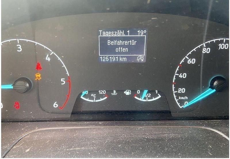 Weiß Gebraucht 2020 Ford Transit Trend Kombi | 19.600 € (Etwas zu teuer) - Bild 1/3