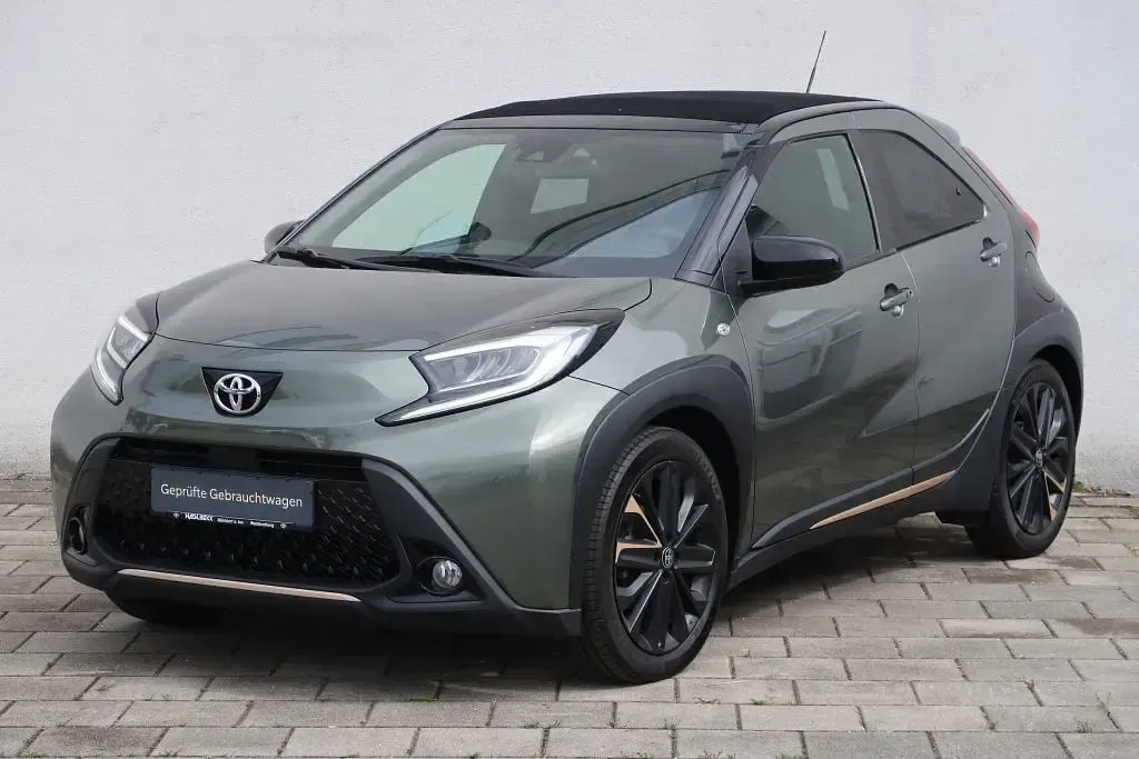Gebraucht Toyota Aygo X Style 72 PS (52 kW) 2022 Grün SUV