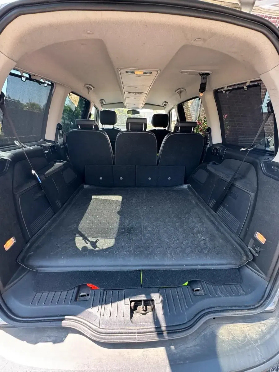 Gebraucht Ford Galaxy 170 PS (125 kW) 2010 Silber Van / Kleinbus