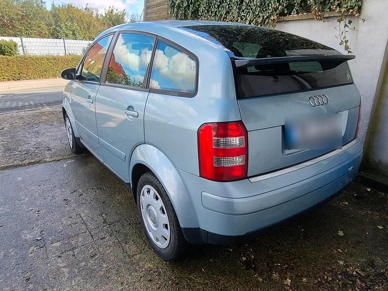 Second-hand Audi A2 75 CP (55 kW) 2002 Albastru Hatchback