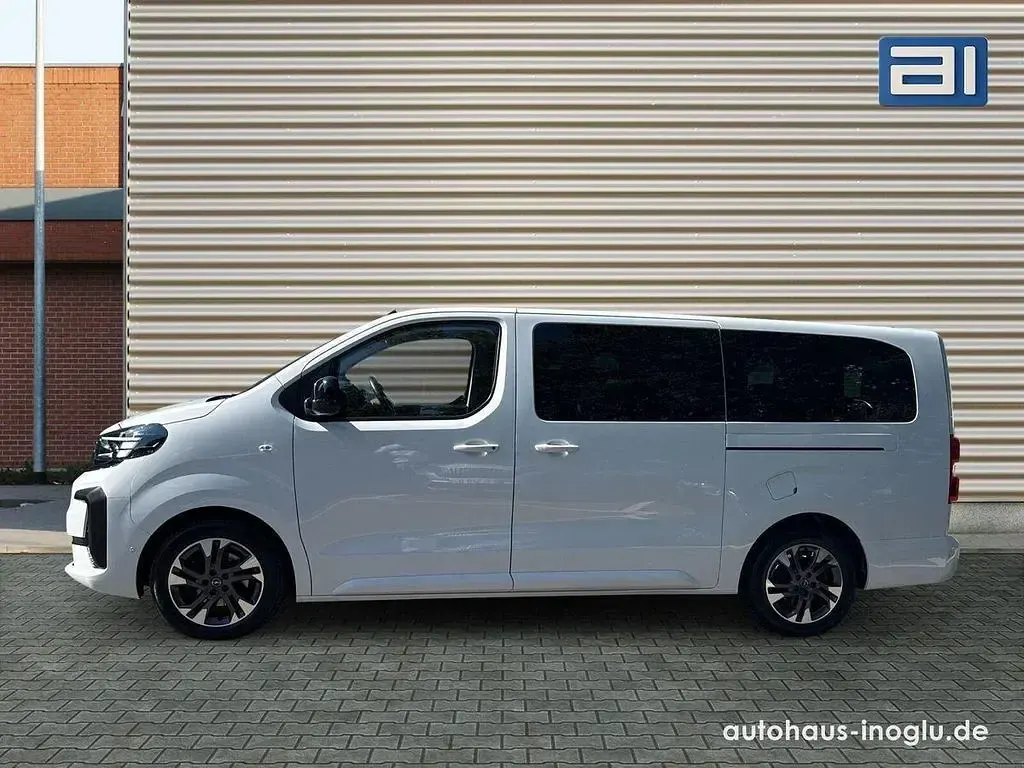 Gebraucht Opel Zafira Life 177 PS (130 kW) 2024 Lackierung weiss icy/typ ausse Van / Kleinbus