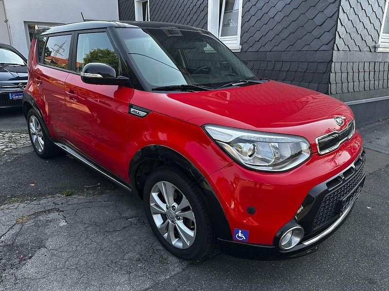 Gebraucht Kia Soul 136 PS (100 kW) 2016 Rot SUV