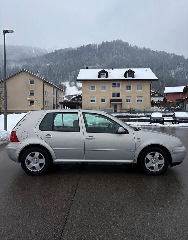 Gebraucht VW Golf III Highline 125 PS (91 kW) 1998 Silber Limousine
