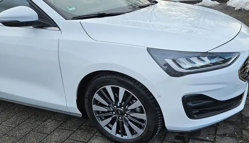 Gebraucht Ford Focus Style 125 PS (91 kW) 2022 Weiß Limousine