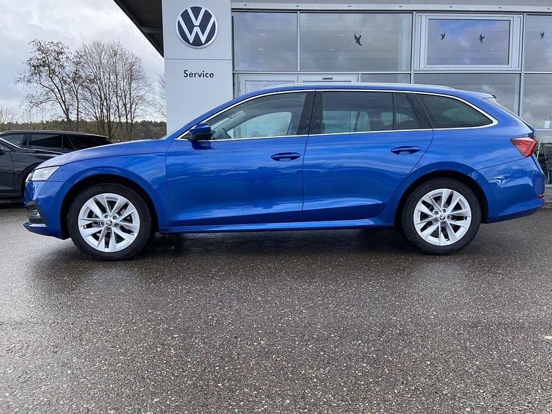 Gebraucht Skoda Octavia Style 150 PS (110 kW) 2023 Blau Kombi