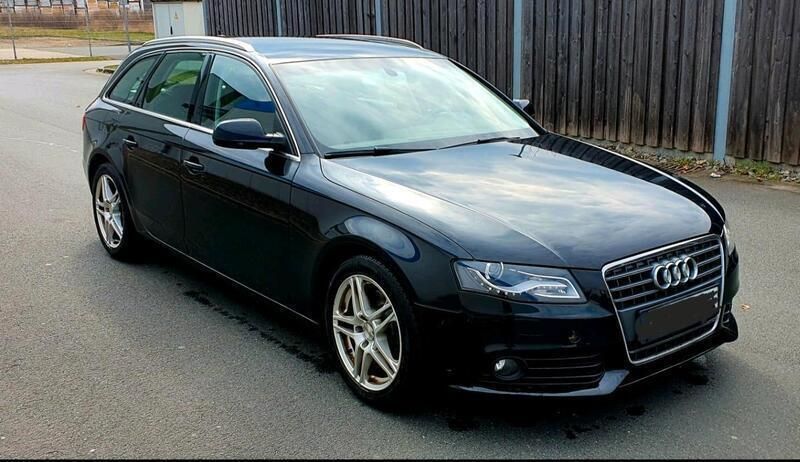 Schwarz Gebraucht 2011 Audi A4 Kombi | 6.300 € (Guter Preis) - Bild 1/4