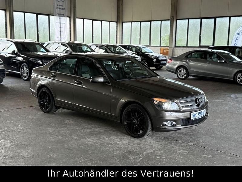 Grau Gebraucht 2009 Mercedes C250 Limousine | 7.499 € (Guter Preis) - Bild 1/4