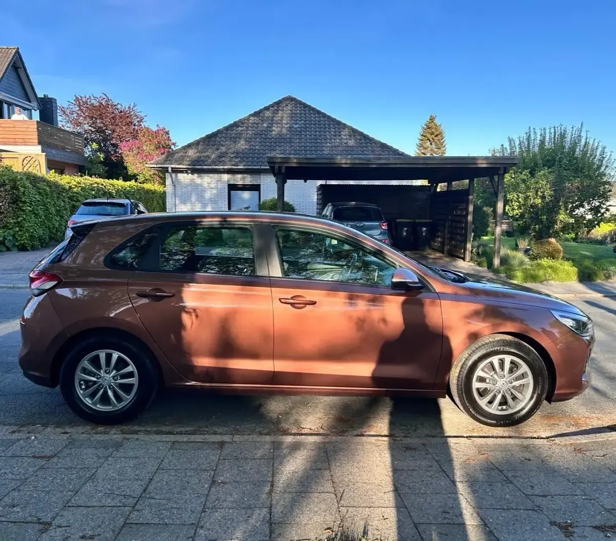 Gebraucht Hyundai i30 Select 120 PS (88 kW) 2018 Braun Limousine