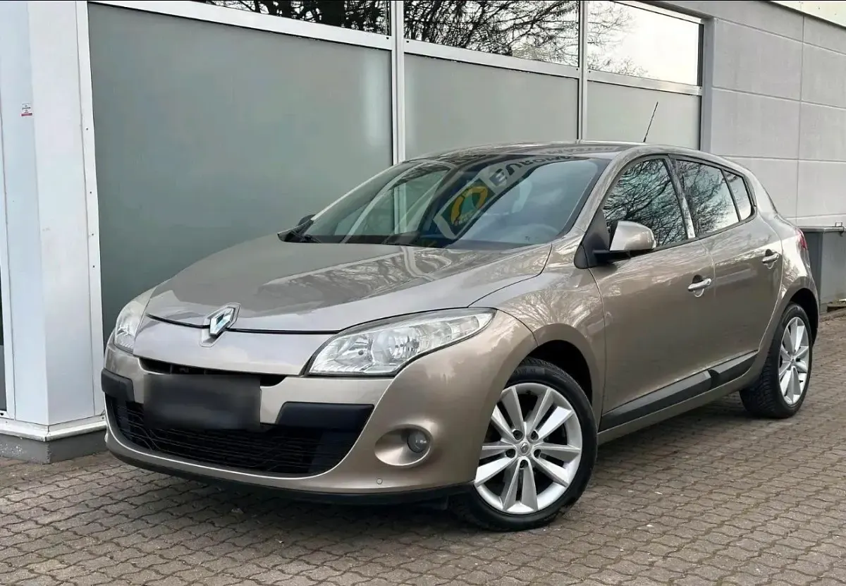 Gebraucht Renault Mégane 131 PS (96 kW) 2009 Gold Kleinwagen