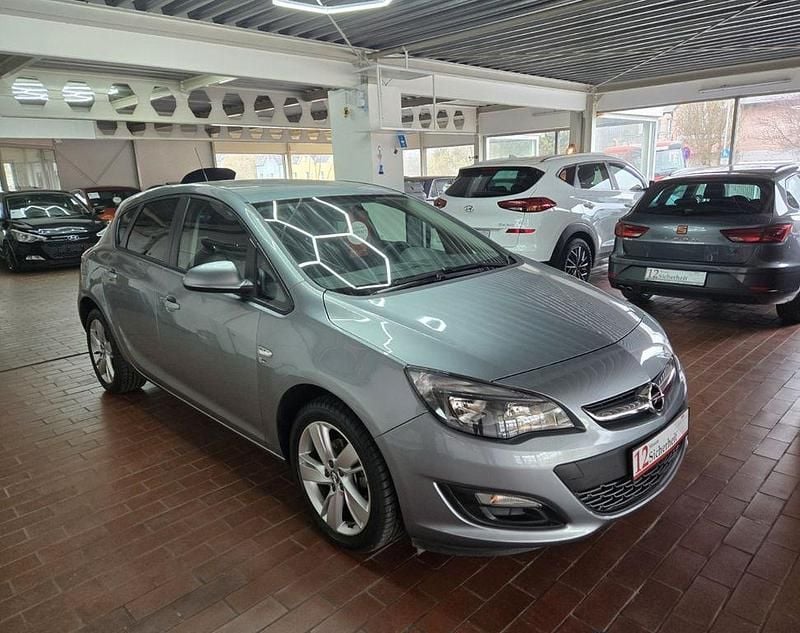 Gebraucht Opel Astra 140 PS (102 kW) 2012 Silber Limousine