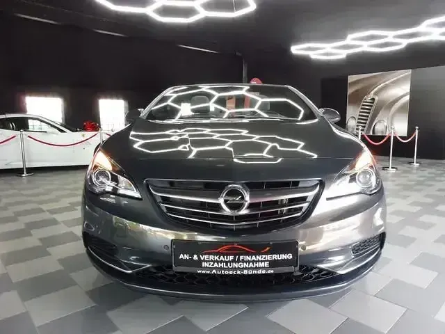 Gebraucht Opel Cascada Edition 140 PS (102 kW) 2016 Grau Cabrio