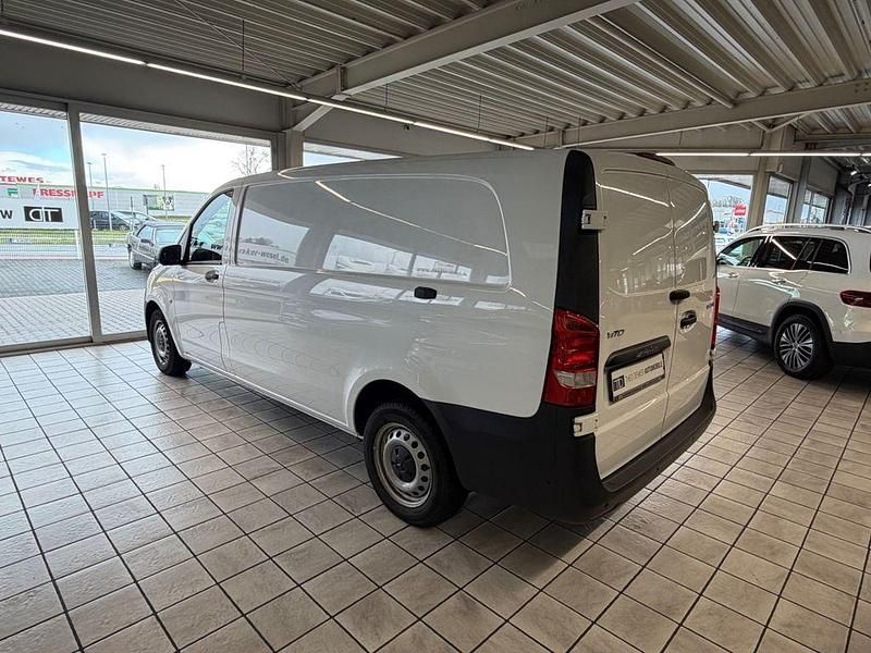 Second-hand Mercedes Vito 163 CP (119 kW) 2021 Alb Van