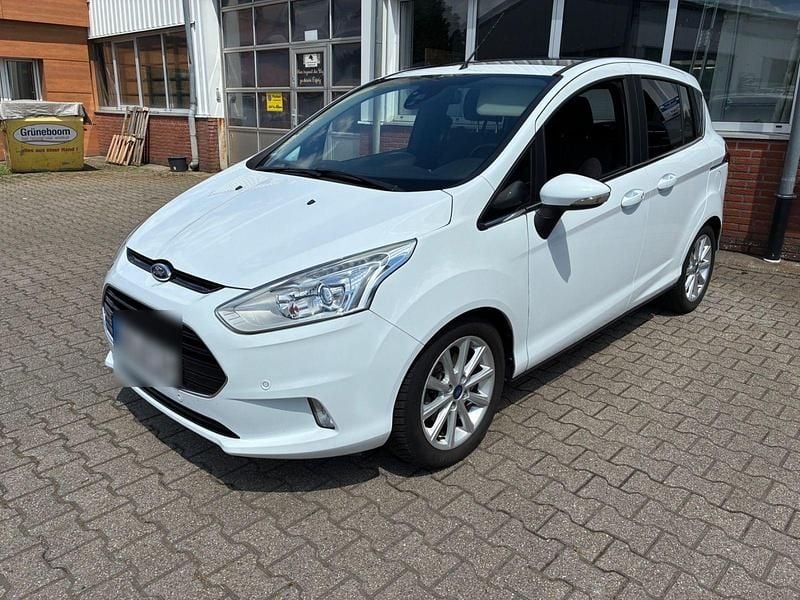 Weiß Gebraucht 2016 Ford B-MAX Titanium Van / Kleinbus | 7.999 € (Guter Preis) - Bild 1/4