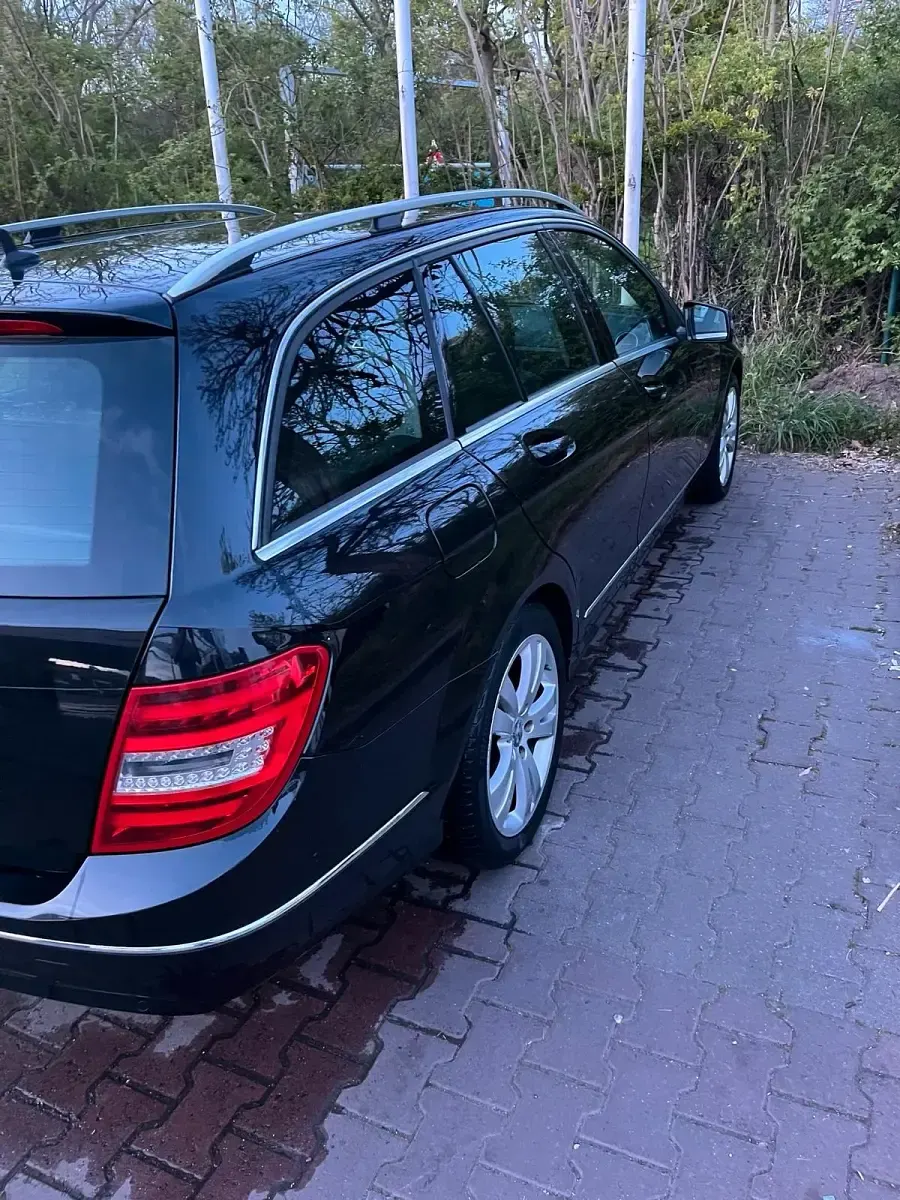 Gebraucht Mercedes C200 136 PS (100 kW) 2012 Schwarz Kombi