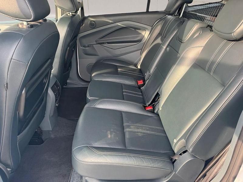 Używany Ford Grand C-Max Titanium 163 KM (119 kW) 2011 Biały Minivan
