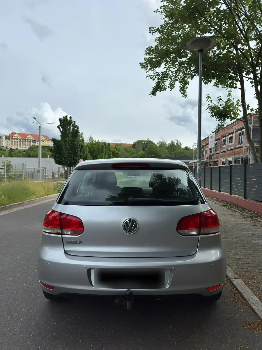 Gebraucht VW Golf VI 122 PS (89 kW) 2011 Silber Kleinwagen