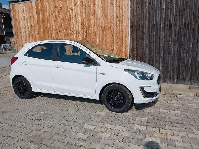 Gebraucht Ford Ka 86 PS (63 kW) 2019 Weiß Limousine