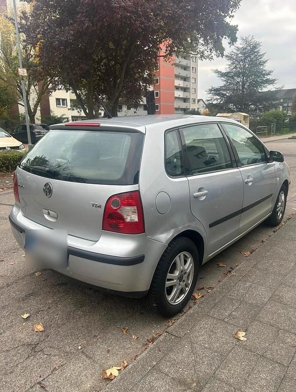 Gebraucht VW Polo 75 PS (55 kW) 2002 Silber Kleinwagen