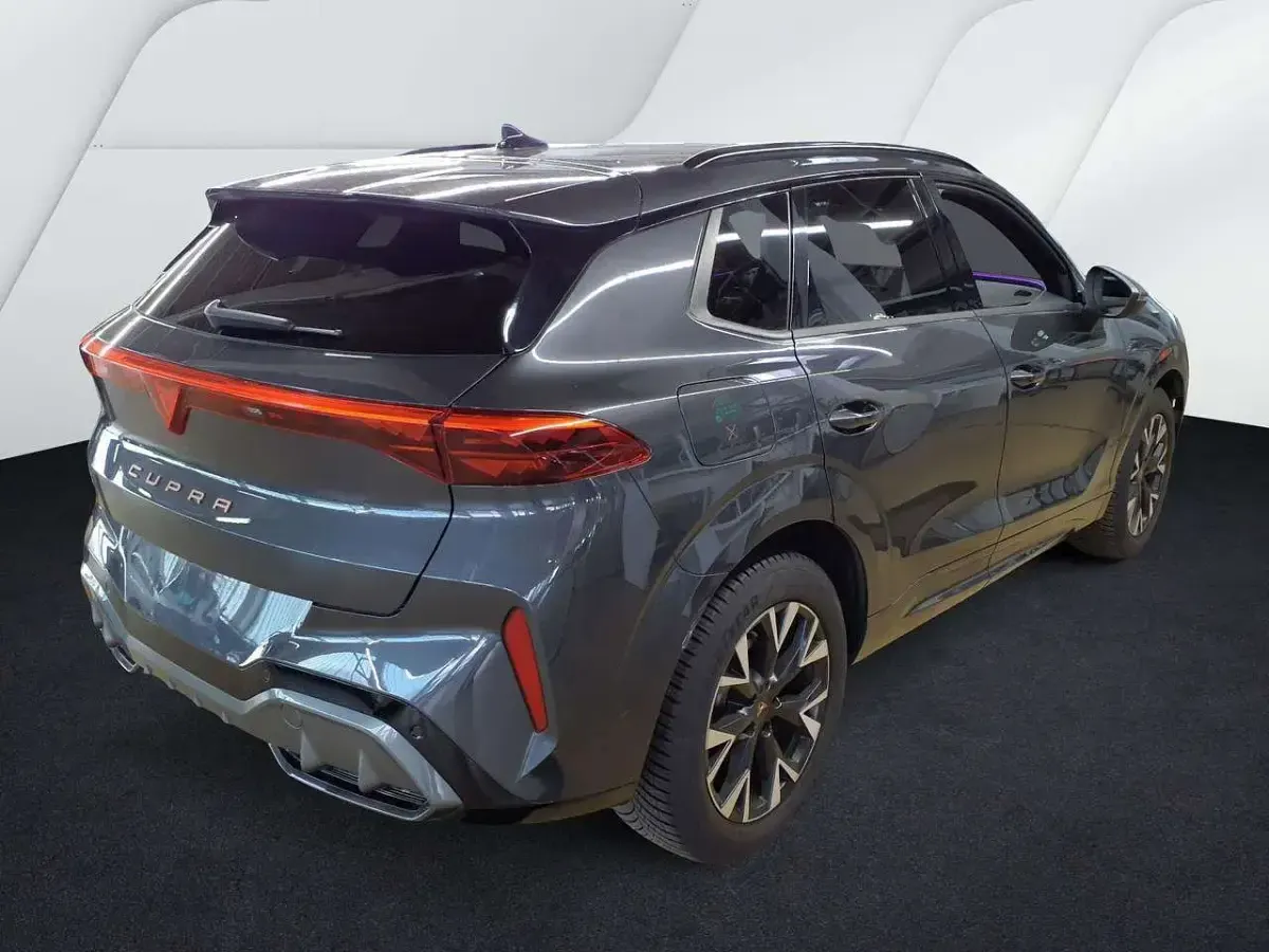 Gebraucht Cupra Terramar 150 PS (110 kW) 2025 Grau SUV
