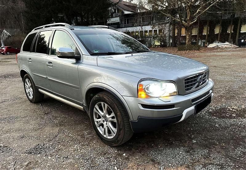 Silber Gebraucht 2010 Volvo XC90 R-Design SUV | 15.000 € (Teuer) - Bild 1/4