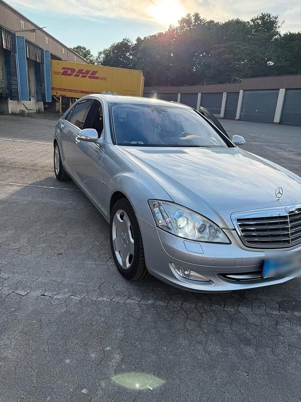 Silber Gebraucht 2006 Mercedes S600 Limousine | 19.990 € (Fairer Preis) - Bild 1/4