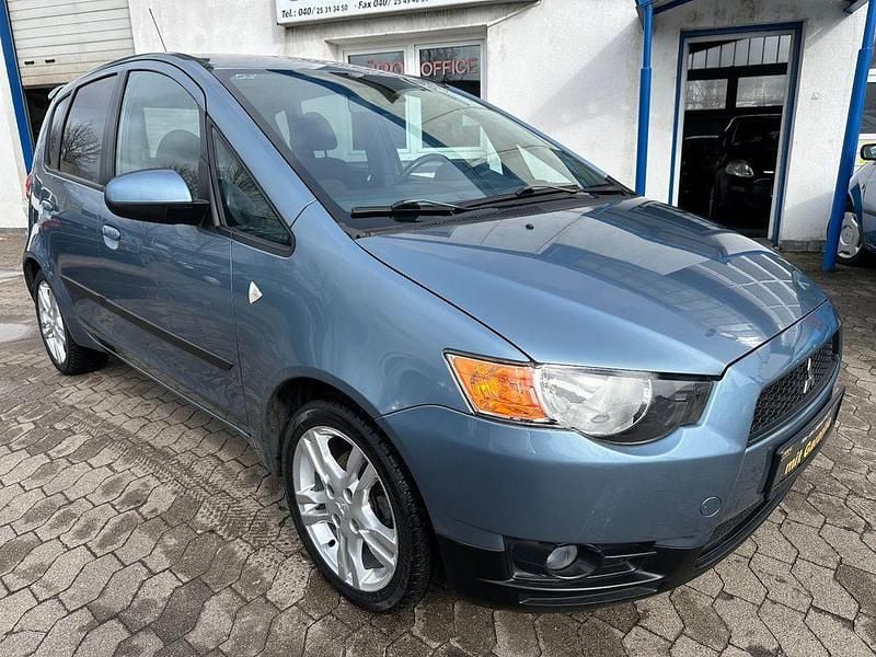 Gebraucht Mitsubishi Colt Intense 95 PS (69 kW) 2010 Blau Kleinwagen