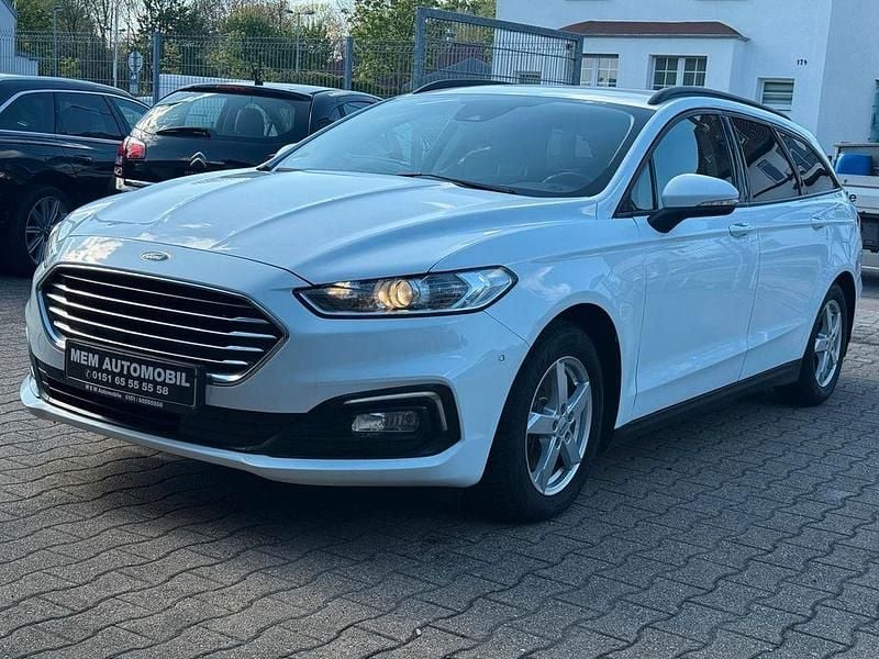 Używany Ford Mondeo 150 KM (110 kW) 2021 Biały Sedan/Limuzyna